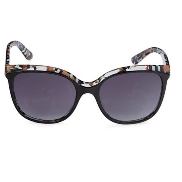 New Burberry Sunglasses - Picture 12 of 13